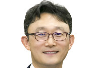 ‘위기 수습형’ 박윤영 KT 최종 후보…내부 안정·해킹 수습·AI 사업화 과제 산적