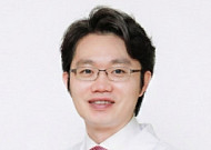 [투데이 건강노트] 스마트폰 속으로 들어가는 우리 아이, 키와 집중력 사라진다