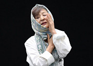[속보] 윤석화 별세 아냐…"긴급히 바로잡는다"