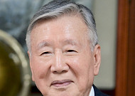 이중근 부영 회장 “국가가 영구임대주택 30%는 보급해야”