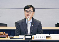상장공기업 별도 평가체계 도입…공공기관 해외지사 'K-마루'로 일원화