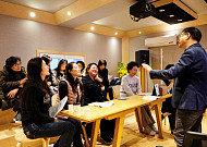 명품 성우로 다시 태어난 인생 2막