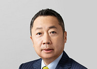 박정원 두산 회장, 상반기 보수 455억…주식평가액 확대 영향
