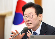 "생리대 무상 공급 검토" 이 대통령 언급…가격 구조적 한계 돌파구 되나