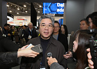 장재훈 부회장 “중국서 배워야 한다”…현대차 ‘아이오닉 승부수’ 현장 점검 [베이징 모터쇼]