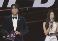 스트레이 키즈·지드래곤·제니, 골든디스크어워즈 대상…다관왕 쓸어담았다