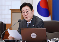 ‘고가 논란’ 생리대 시장 판도 변화…이마트 반값 할인·쿠팡도 ‘99원’ 선언