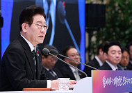 李대통령, 與 원내지도부 만찬…“민생ㆍ개혁과제 처리 앞장서달라”