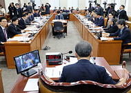 정개특위, 지방선거 선거구 획정 논의⋯‘행정통합 의석수’ 도마에