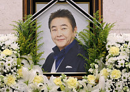 원조 '국민 MC' 허참, 어느덧 4주기⋯오늘따라 그리운 목소리 "몇 대 몇!"