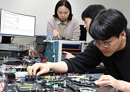 KT, 국내 최고속 양자 암호키 분배 장비 개발…초당 30만개 암호키 생성