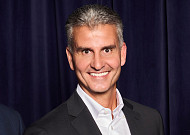 디즈니, 차기 수장에 다마로 낙점…리스크 산적에 무거운 어깨