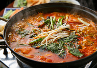 '2TV 생생정보' 오늘방송맛집- 코미디언 김미려 추천! 추어 매운탕 맛집 '행○'
