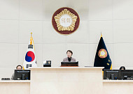 용인시의회 개원 35년만에 '300회기'…박인철 의원 깜짝 불출마 선언