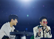 지드래곤이 ‘팸’을 왜 이리 사랑해⋯전설의 ‘130922’→역조공까지