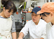 日 일하는 여성 67%, “60세 넘어도 계속 일 원해”