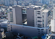 AK홀딩스, 애경산업 판돈 어디 가고…제주항공 주식 담보 94% 묶였다
