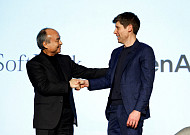 소프트뱅크 1~3분기 지배주주 순익 5배 급증...오픈AI 투자 효과