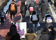 초등학교 앞 불법주차·불량식품 등 21만 건 적발⋯과태료·범칙금 58억원 부과