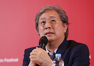 박찬욱, 韓 최초 칸영화제 심사위원장⋯“극장은 빛을 보는 곳, 무척 기대”