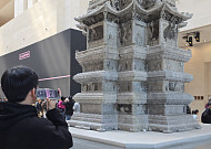 국보들의 만남⋯블랙핑크x국중박 손잡은 역대급 컴백 무대 [가보니]