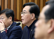 송언석 “韓, 헝가리·폴란드처럼 민주주의 퇴행 우려…TK통합법 처리하자”