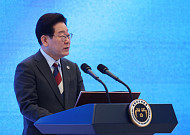 외신, 李대통령 60% 지지율에 주목...“취임 효과 아닌 성과 중심 통치 결과”