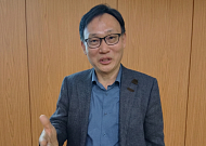 ‘잠들지 못하는 나라’ 한국, 수면 건강은?…신원철 수면연구학회장 인터뷰 [잘 자야 잘산다②]