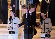 고윤정 샤넬쇼 퇴근길 논란...제니와 비교까지 나온 이유