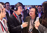 정재헌 SKT CEO "통신사, AI 인프라 설계자 돼야"