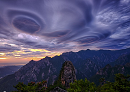 기상청 '43회 기상기후 사진·콘텐츠 공모전' 수상작 발표⋯대상 '구름이 빚은 소용돌이'