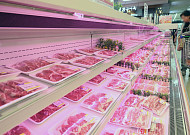 돼지고기값 잡기 칼 빼든 정부…업계도 공급가 인하로 화답