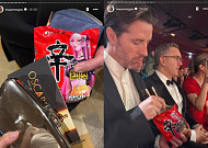 케데헌 감독, 오스카 시상식 도중 ‘신라면’ 라면땅 먹방 포착 화제