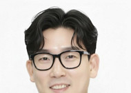 [데스크 시각] 귀에 걸면 귀걸이 된 ‘생산적 금융’