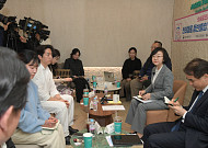 반려동물 동반출입 허용 이후...식당·카페 자영업자들 ‘영업정지’ 부담에 혼란[현장]