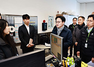 공급가 내렸는데 꼼수 인상⋯정부, 2.8L 거짓보고 주유소 적발