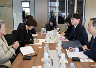 리사 수의 ‘K-AI 대장정’...엔비디아 독주 깨고 韓 AI 고속도로 깐다