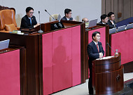 與 주도 공소청법 국회 본회의 상정…野 필리버스터 돌입