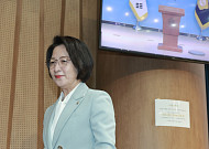 추미애, 법사위원장 사임…경기도지사 출마 본격 시동