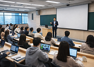 “AI·데이터 접목”⋯어문계열 교육도 ‘융합형’으로 전환 [문과의 위기]