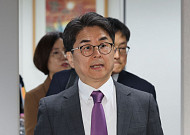 방미심위 상임위원에 김우석 위원 선출…1기 집행부 완성