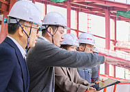 정용진 신세계그룹 회장 “스타필드 청라, 한국 대표 랜드마크 될 곳...자부심 가져달라”