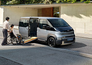 기아, 서울 교통약자에 'PV5 WAV' 지원…서울시와 협력