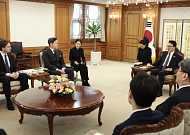 金총리, 정용진·美AI기업 대표 만나⋯“양사협력, 한국에 도움되길”