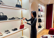 백화점 봄 세일 돌입…가격 넘어 ‘경험 경쟁’ 본격화