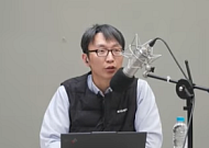 ‘저속노화’ 정희원 교수 활동 재개...구독자 수 9.1만명 감소