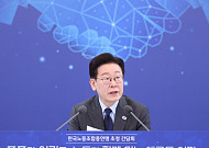 이 대통령 49억7700만원 신고…이장형 법무비서관 134억 1위 [재산공개]