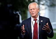 백악관 “글로벌 관세 15%로 인상, 실행하는 중”