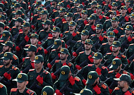 이란 '지상병력 100만명 조직' 주장⋯미 해병대 상륙 맞서