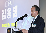 김용범 정책실장 "나프타 수출 통제, 해법은 절제⋯소탐대실 경계해야"